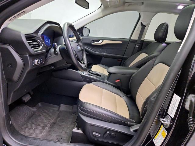 Photo of 2021 Blue Ford Escape