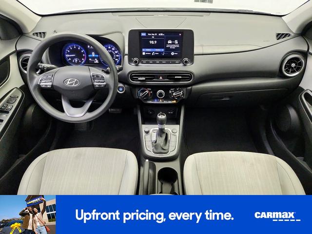 Photo of 2022 Silver Hyundai KONA