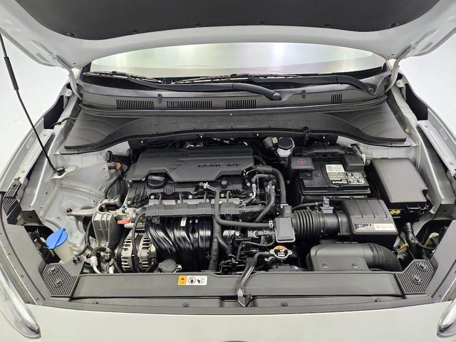 Photo of 2022 Silver Hyundai KONA