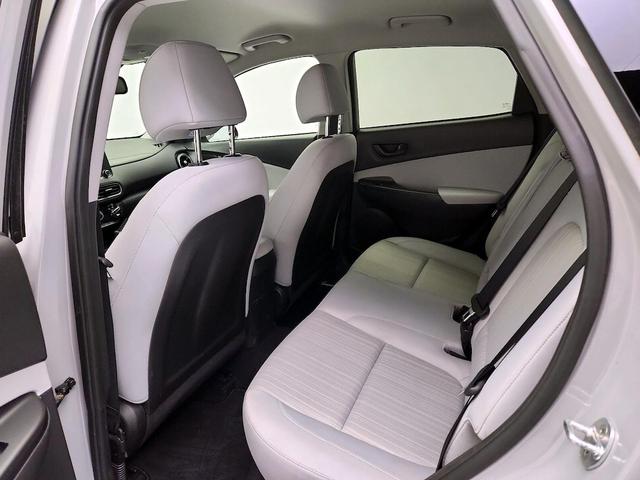 Photo of 2022 Silver Hyundai KONA