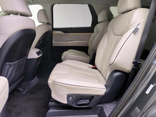 Photo of 2023 Gray Hyundai PALISADE