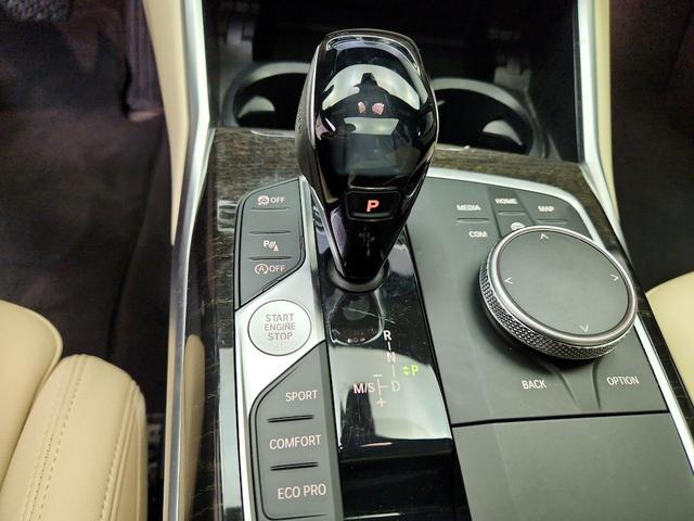 Photo of 2019 Black BMW 330