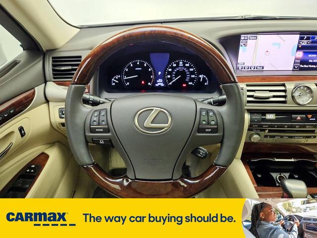 Photo of 2015 White Lexus LS 460