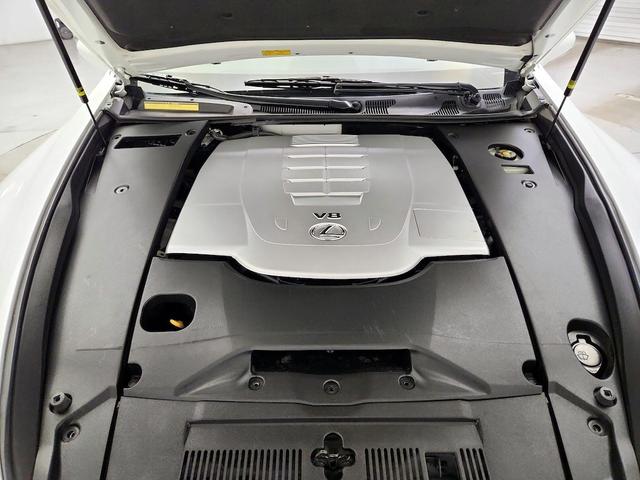 Photo of 2015 White Lexus LS 460