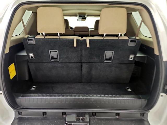 Photo of 2021 White Toyota 4Runner