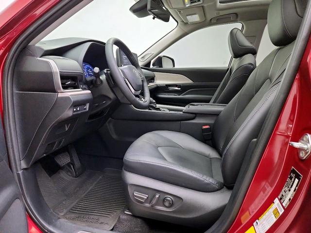 Photo of 2024 Red Toyota Grand Highlander