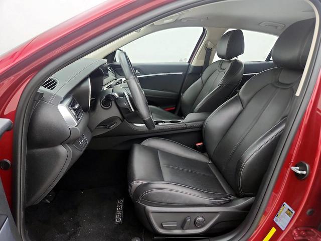 Photo of 2022 Red Genesis G70
