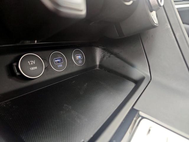 Photo of 2022 Red Genesis G70