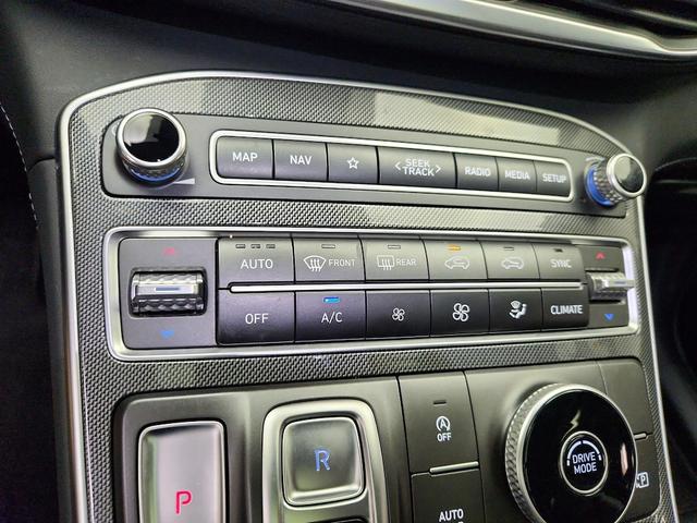 Photo of 2022 Blue Hyundai SANTA FE