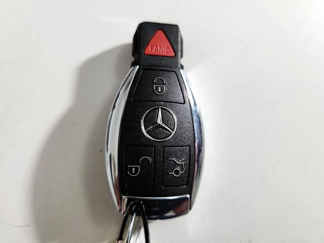 Photo of 2018 Gray Mercedes-Benz C-Class