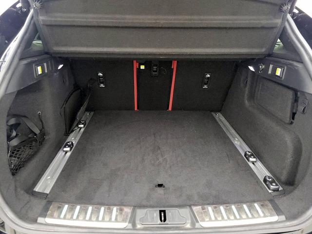 Photo of 2021 Black Jaguar F-PACE