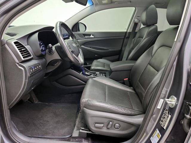 Photo of 2021 Gray Hyundai TUCSON