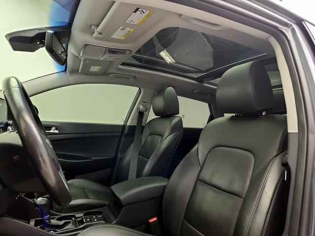 Photo of 2021 Gray Hyundai TUCSON