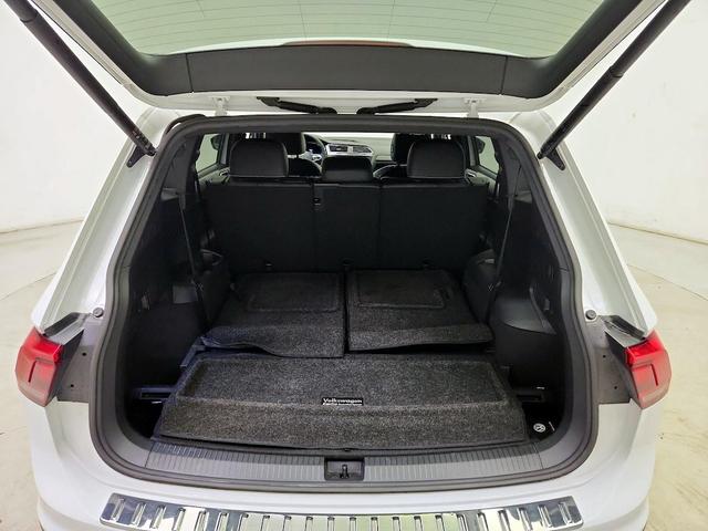 Photo of 2022 White Volkswagen Tiguan