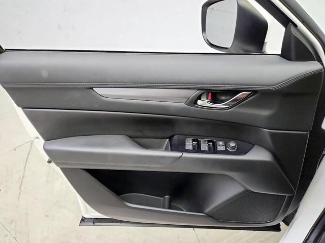 Photo of 2020 White Mazda CX-5