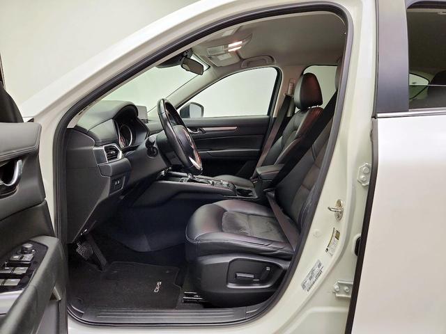 Photo of 2020 White Mazda CX-5