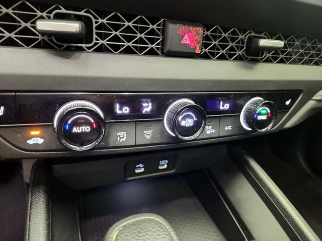 Photo of 2024 White Honda Accord