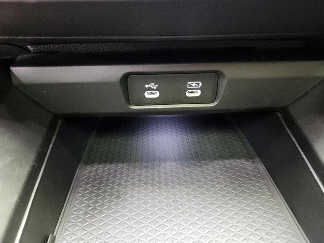 Photo of 2024 White Honda Accord