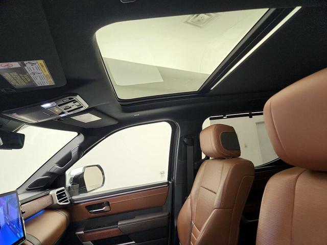 Photo of 2024 Gray Toyota Tundra