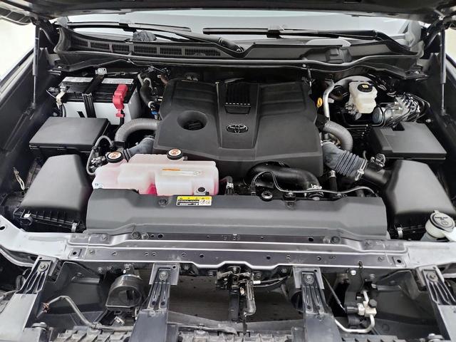 Photo of 2024 Gray Toyota Tundra