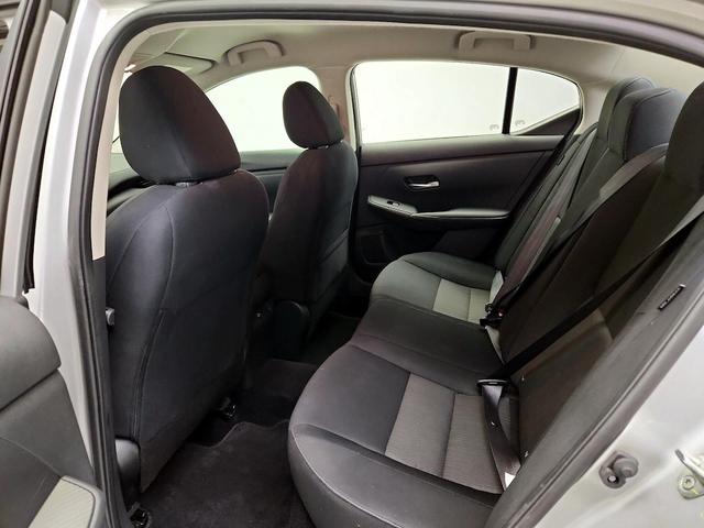 Photo of 2023 Silver Nissan Sentra