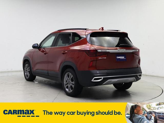 Photo of 2022 Brown Kia Seltos