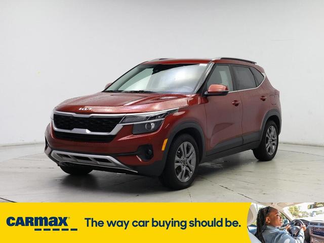 Photo of 2022 Brown Kia Seltos