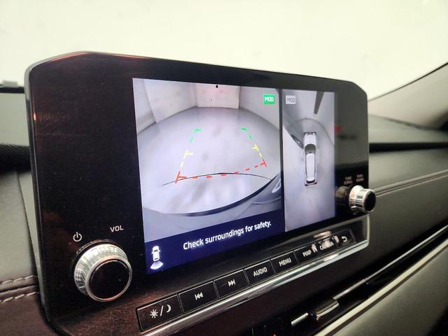 Photo of 2022 Black Mitsubishi Outlander