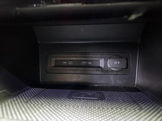 Photo of 2023 Gray Volkswagen Atlas Cross Sport