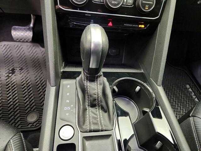 Photo of 2023 Gray Volkswagen Atlas Cross Sport