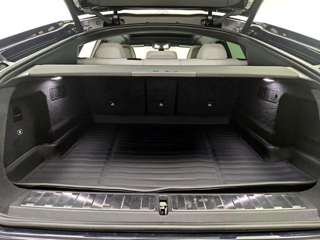 Photo of 2023 Black BMW X6