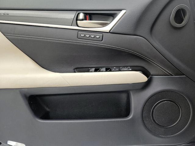 Photo of 2017 Gray Lexus GS 200t