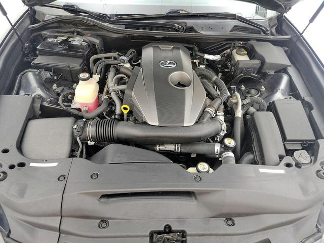 Photo of 2017 Gray Lexus GS 200t