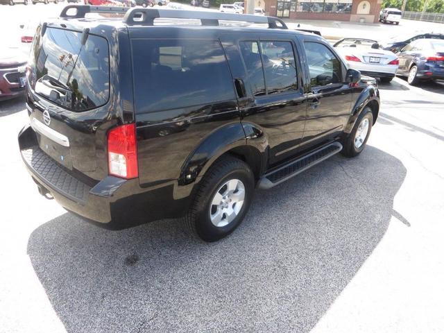 Photo of 2009 Black Nissan Pathfinder