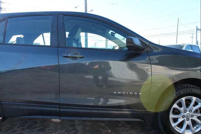 Photo of 2020 Nightfall Gray Metallic Chevrolet Equinox