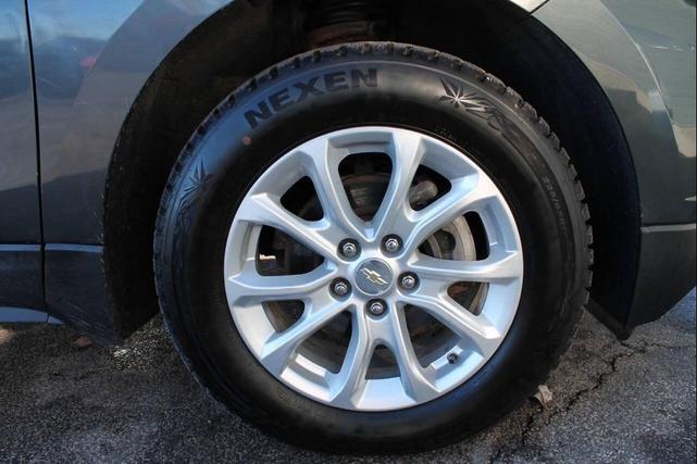 Photo of 2020 Nightfall Gray Metallic Chevrolet Equinox