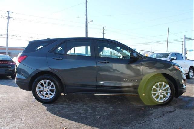 Photo of 2020 Nightfall Gray Metallic Chevrolet Equinox
