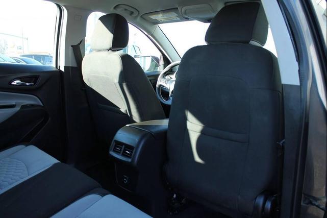 Photo of 2020 Nightfall Gray Metallic Chevrolet Equinox