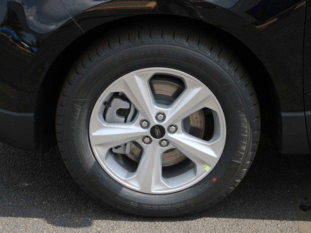 Photo of 2024 Agate Black Metallic Ford Edge