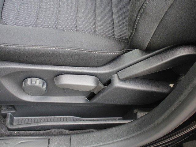 Photo of 2024 Agate Black Metallic Ford Edge