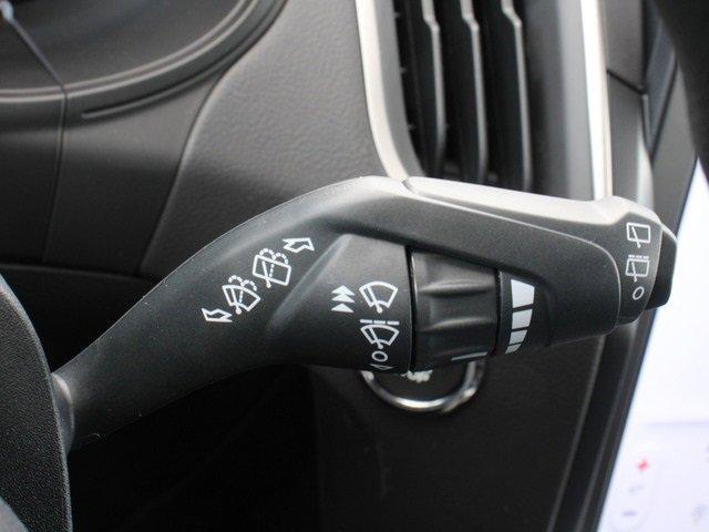 Photo of 2024 Agate Black Metallic Ford Edge
