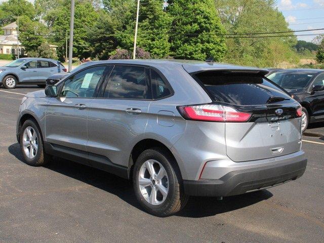 Photo of 2024 Iconic Silver Metallic Ford Edge