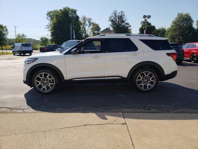 Photo of 2025 White Ford Explorer