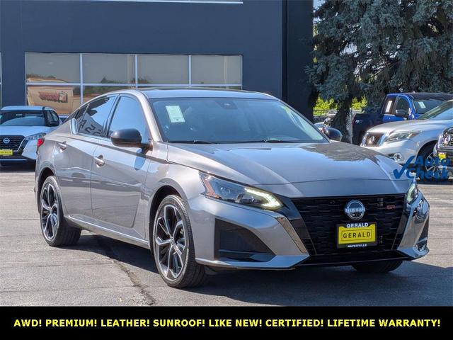 Photo of 2024 Gun Metallic Nissan Altima