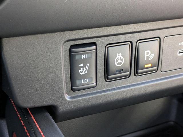 Photo of 2025 Black Nissan Frontier
