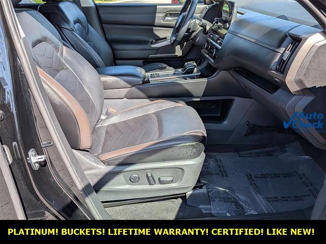 Photo of 2023 Black Nissan Pathfinder
