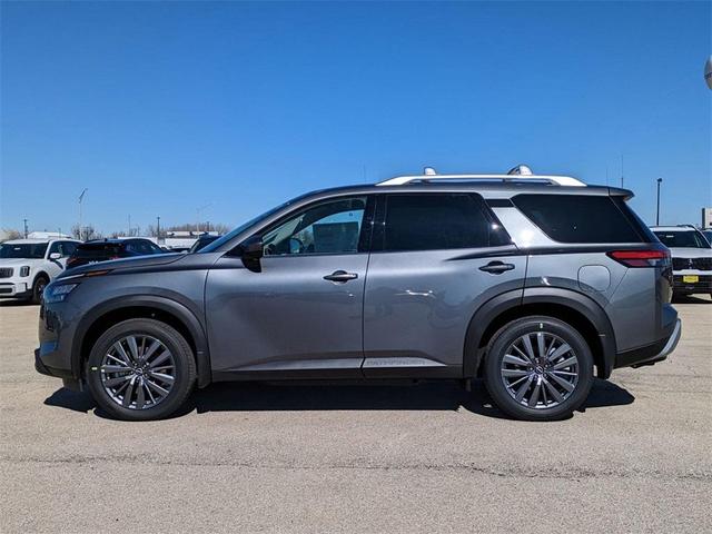 Photo of 2025 Gun Metallic Nissan Pathfinder