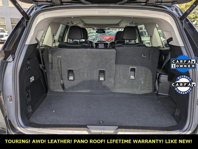 Photo of 2024 Crystal Black Silica Subaru Ascent