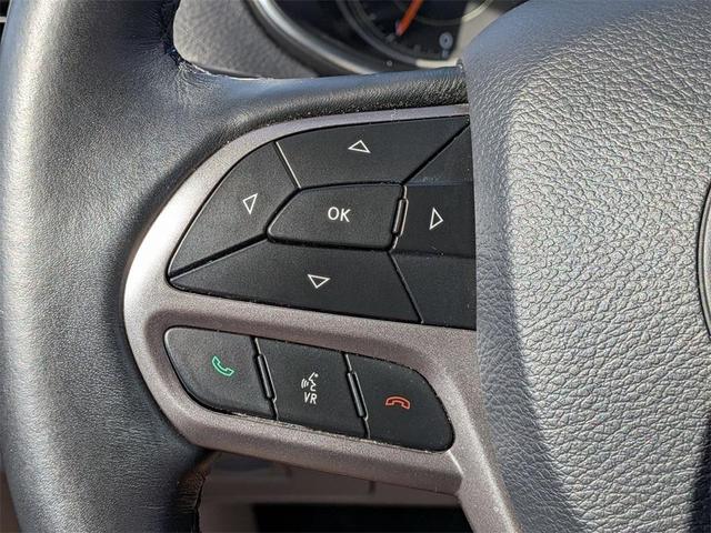 Photo of 2019 Diamond Black Jeep Cherokee