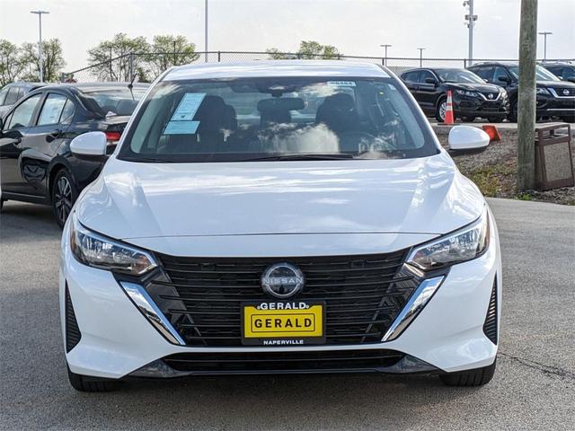Photo of 2025 Cloud White Nissan Sentra